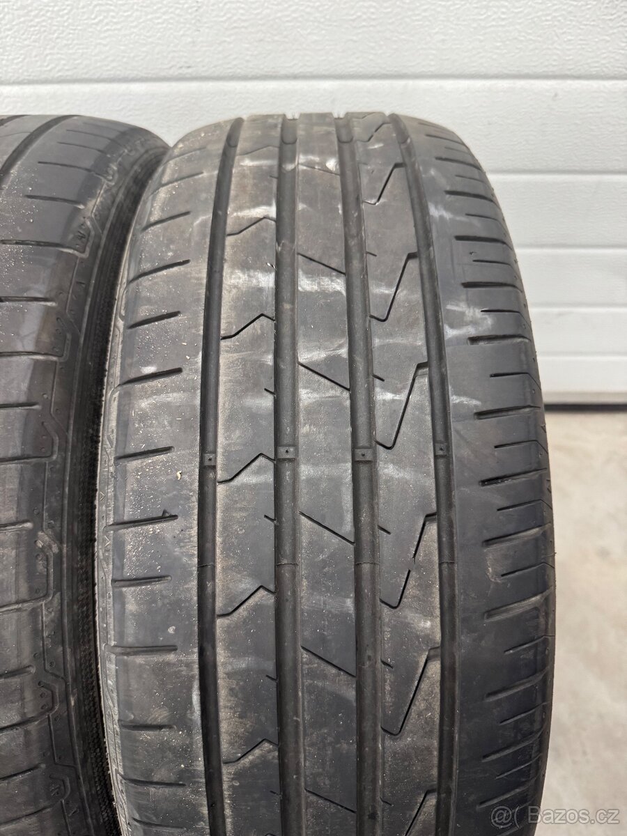 LETNÍ PNEU 215/55/17 - 2