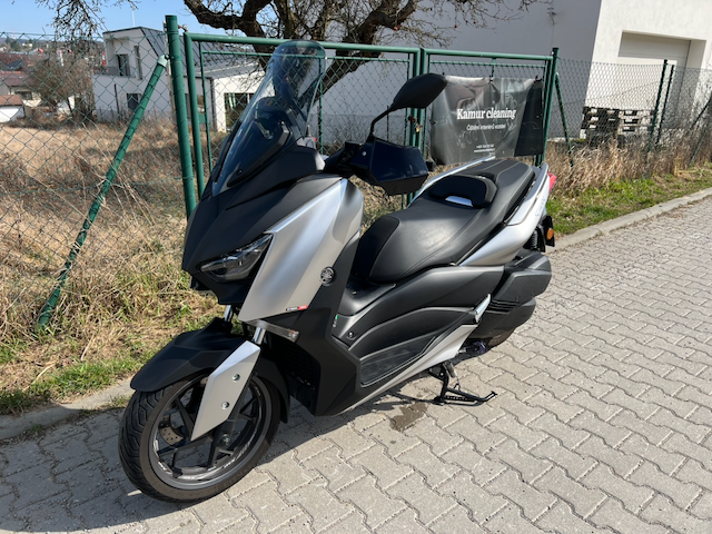Yamaha X-max 300 - 2