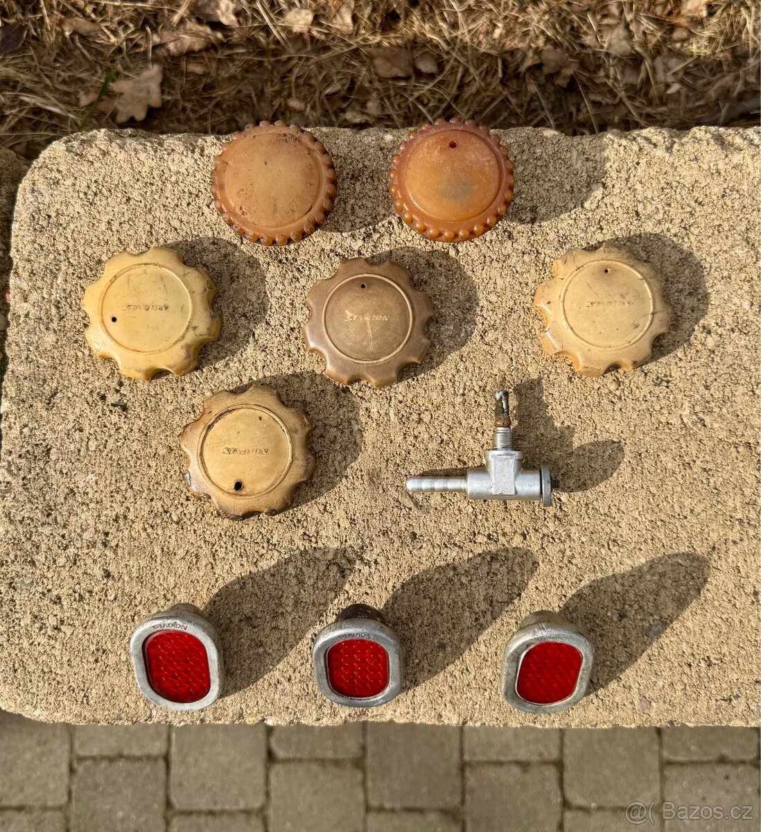 Stadion S11, S22 - dily - 2