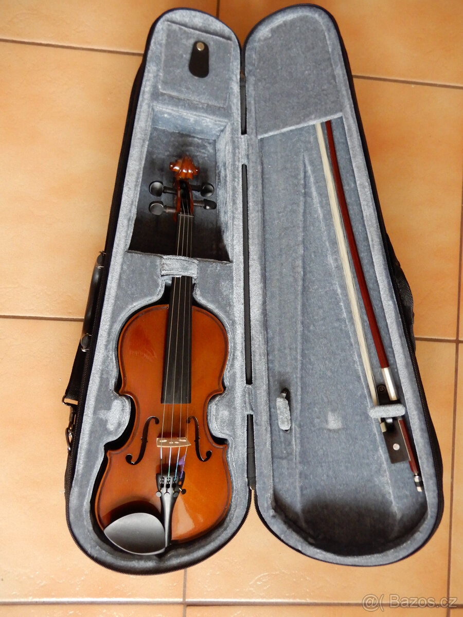 Housle 1/8 - 2