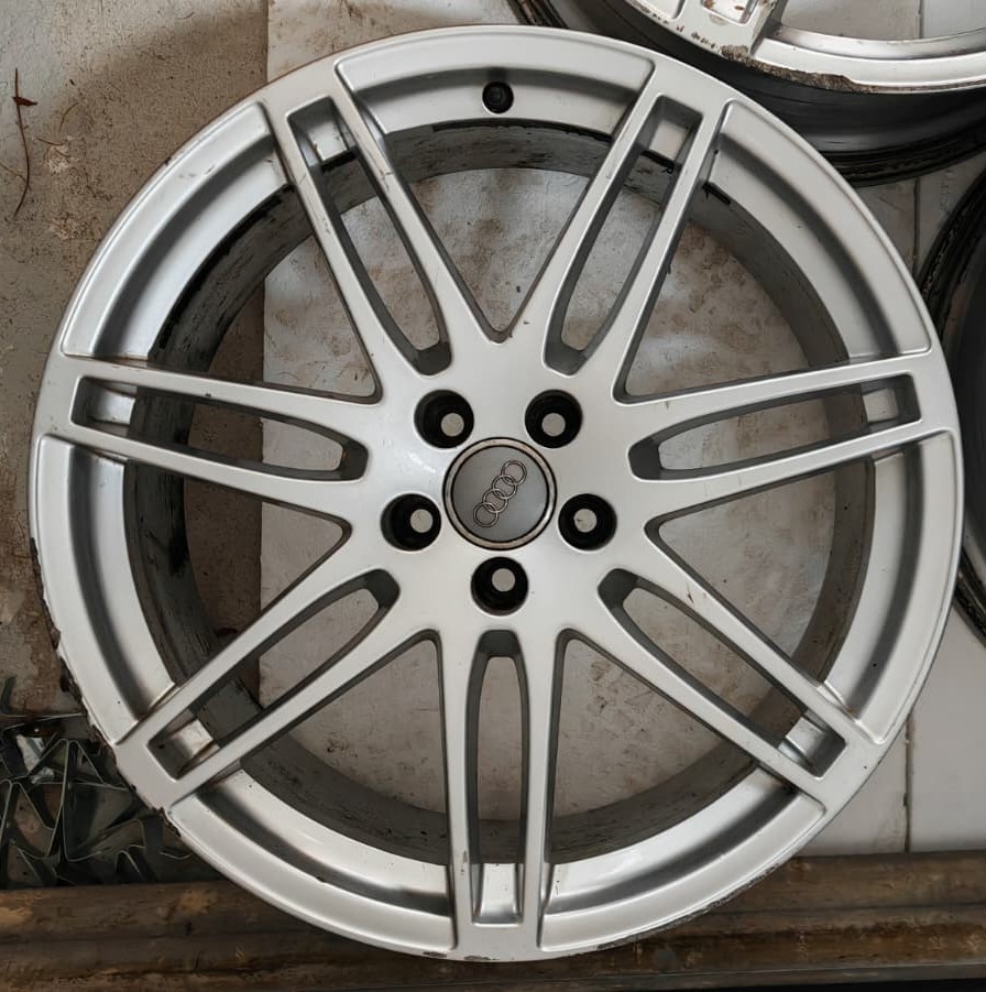 Audi SPEEDLINE 20" - 2