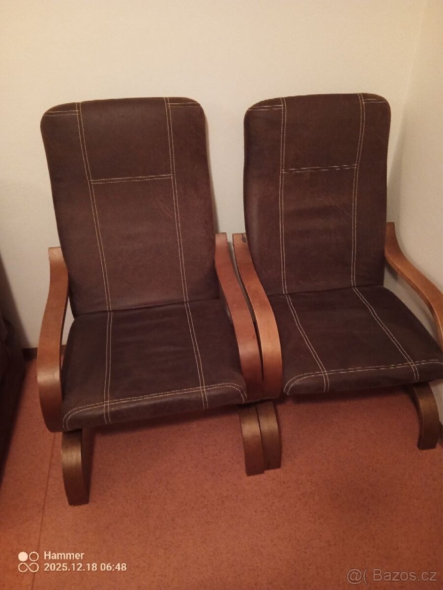 Gauč a 2 židle - 2