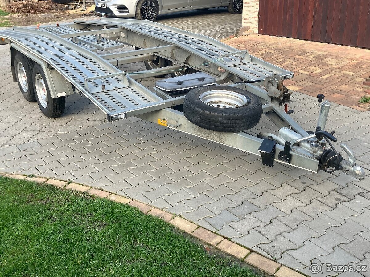 Podvál, auto přepravník - 2