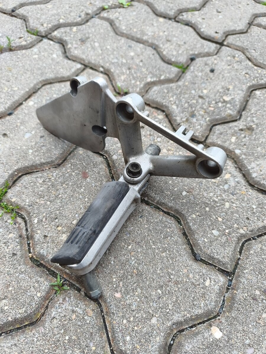 CBR 1100xx stupačky - 2