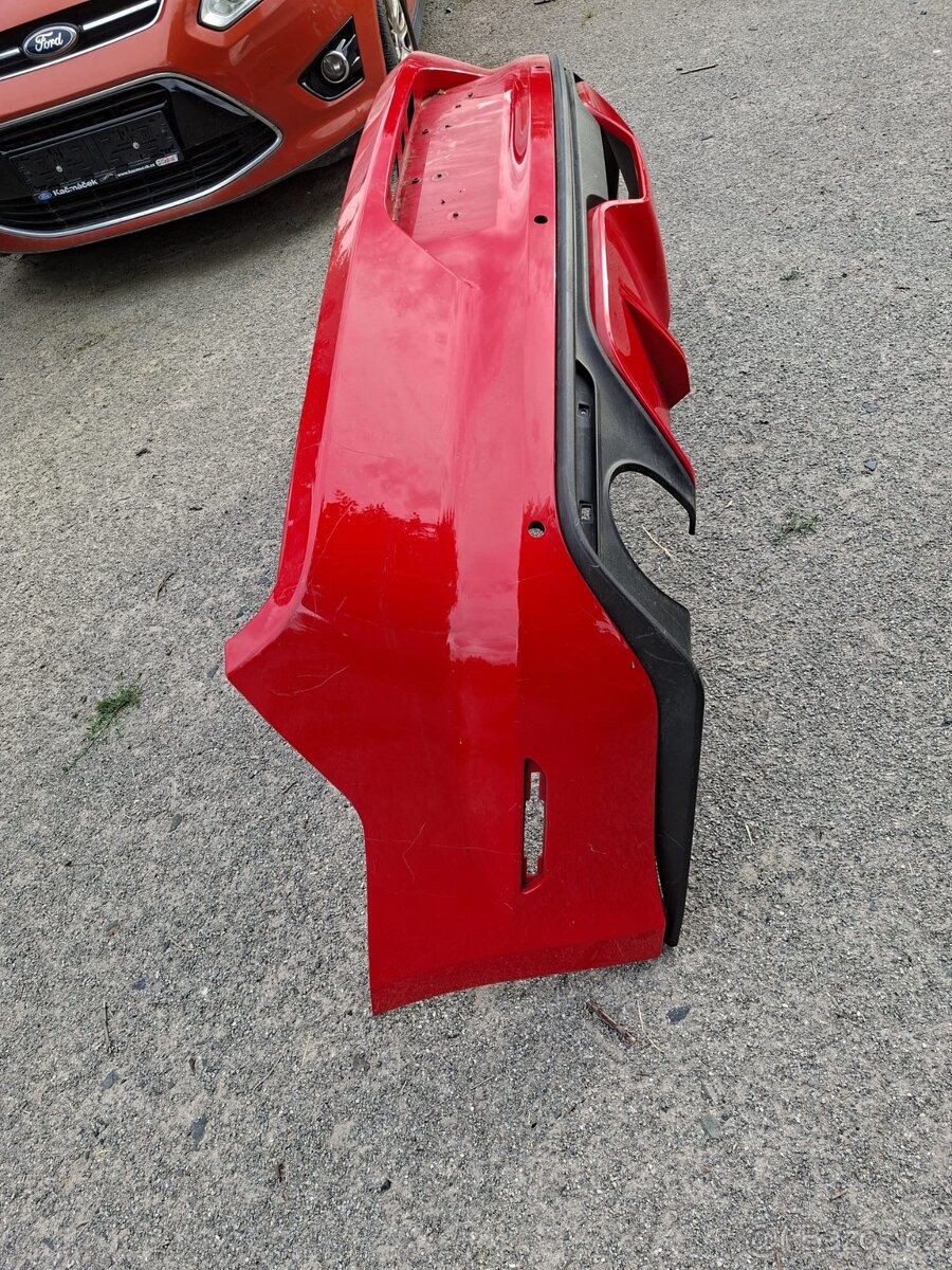 Zadní nárazník Ford Mustang 2017 - 2