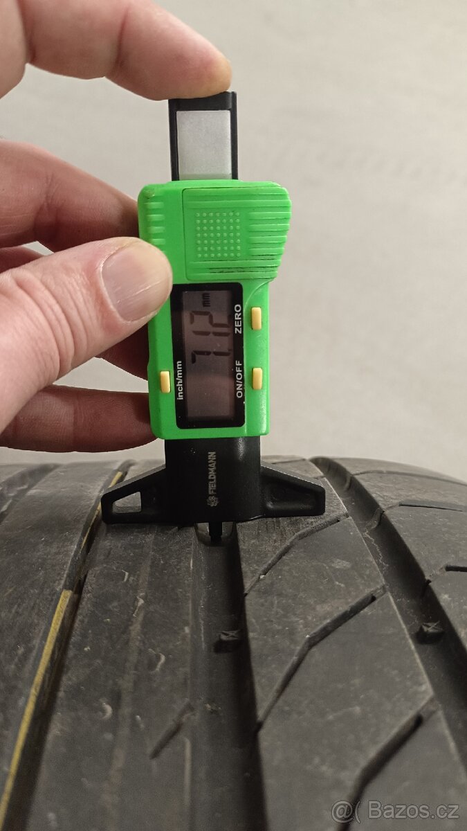 275/35/20 275/35 r20 - 2