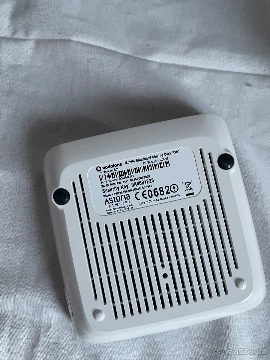 Vodafone Mobile Broadband Sharing Dock R101. - 2