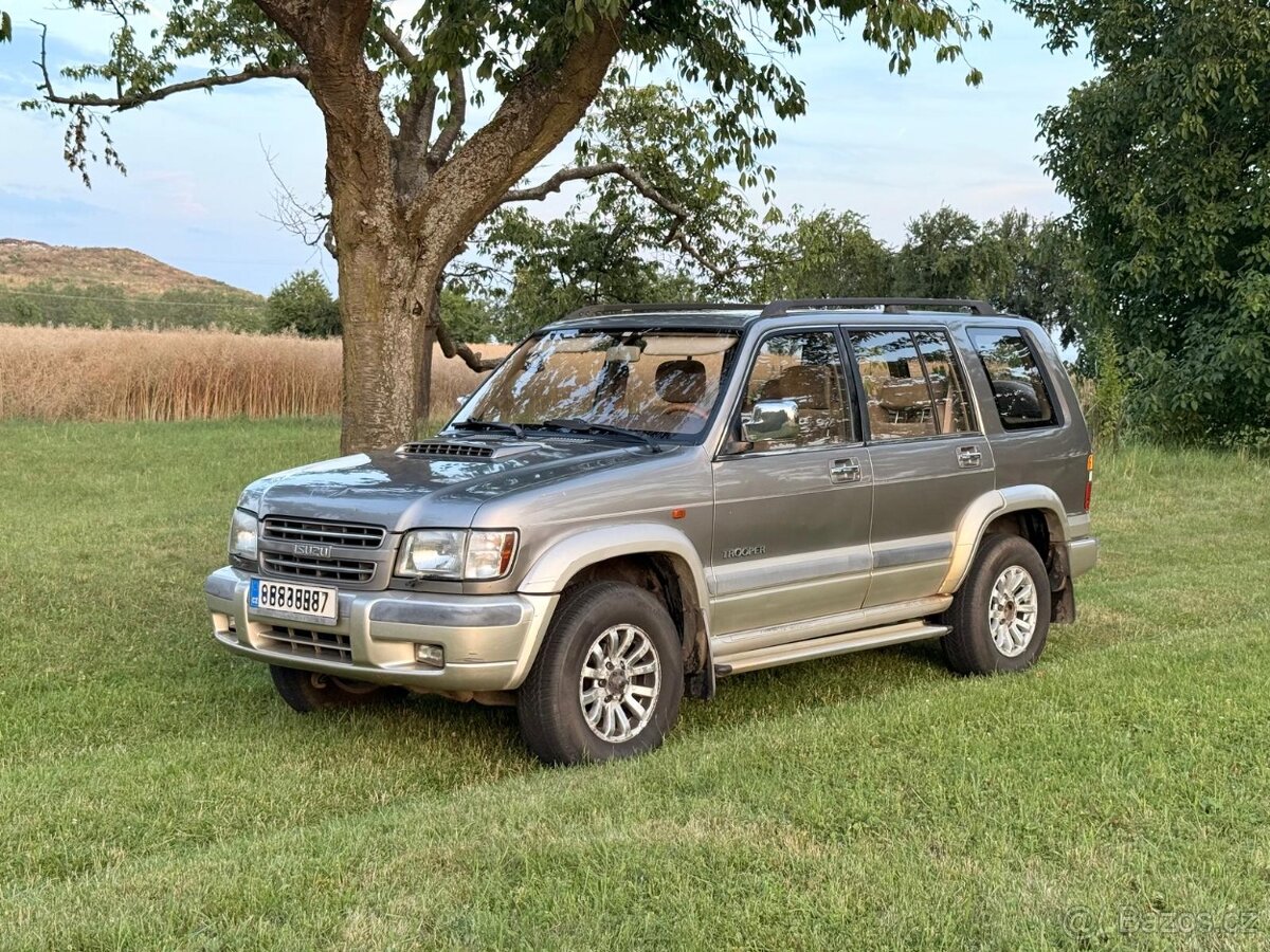 ISUZU TROOPER 4X4 - 2