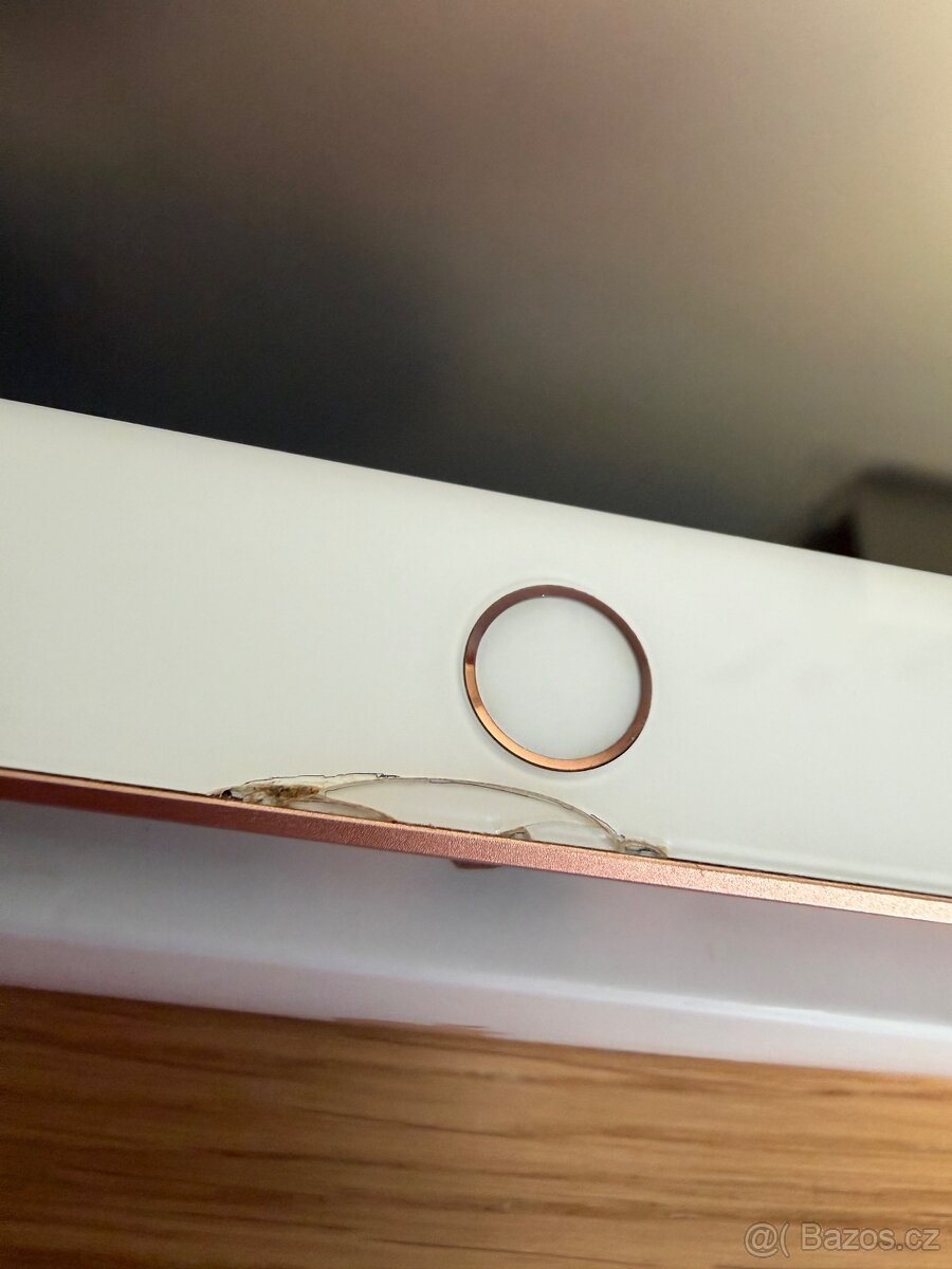 iPad (8th generation) Wi-Fi gold 32gb - 2