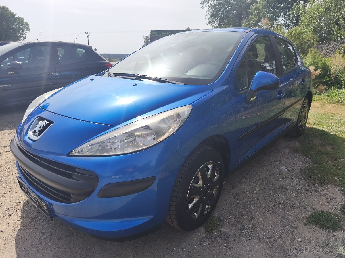 Peugeot 207 1.4 i - 2