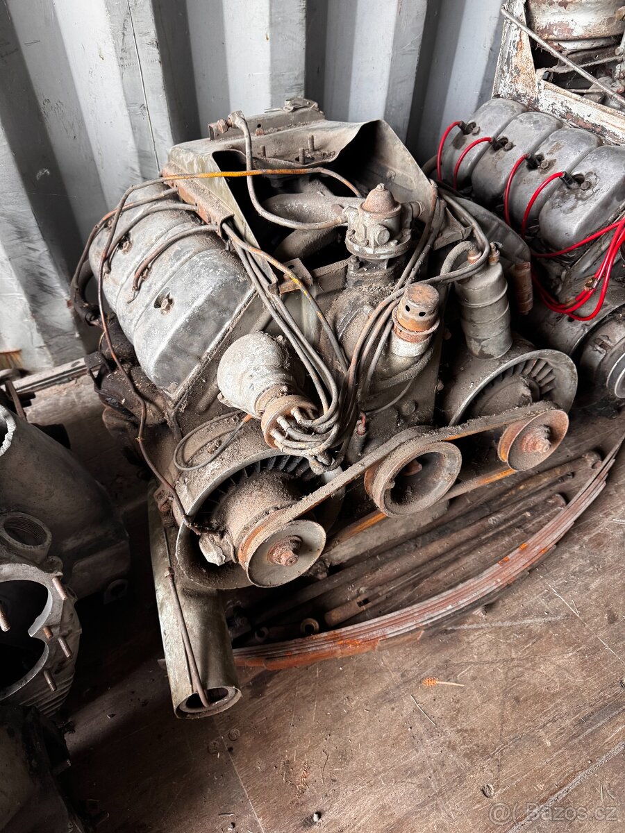 Motor Tatra 805 centrála - 2