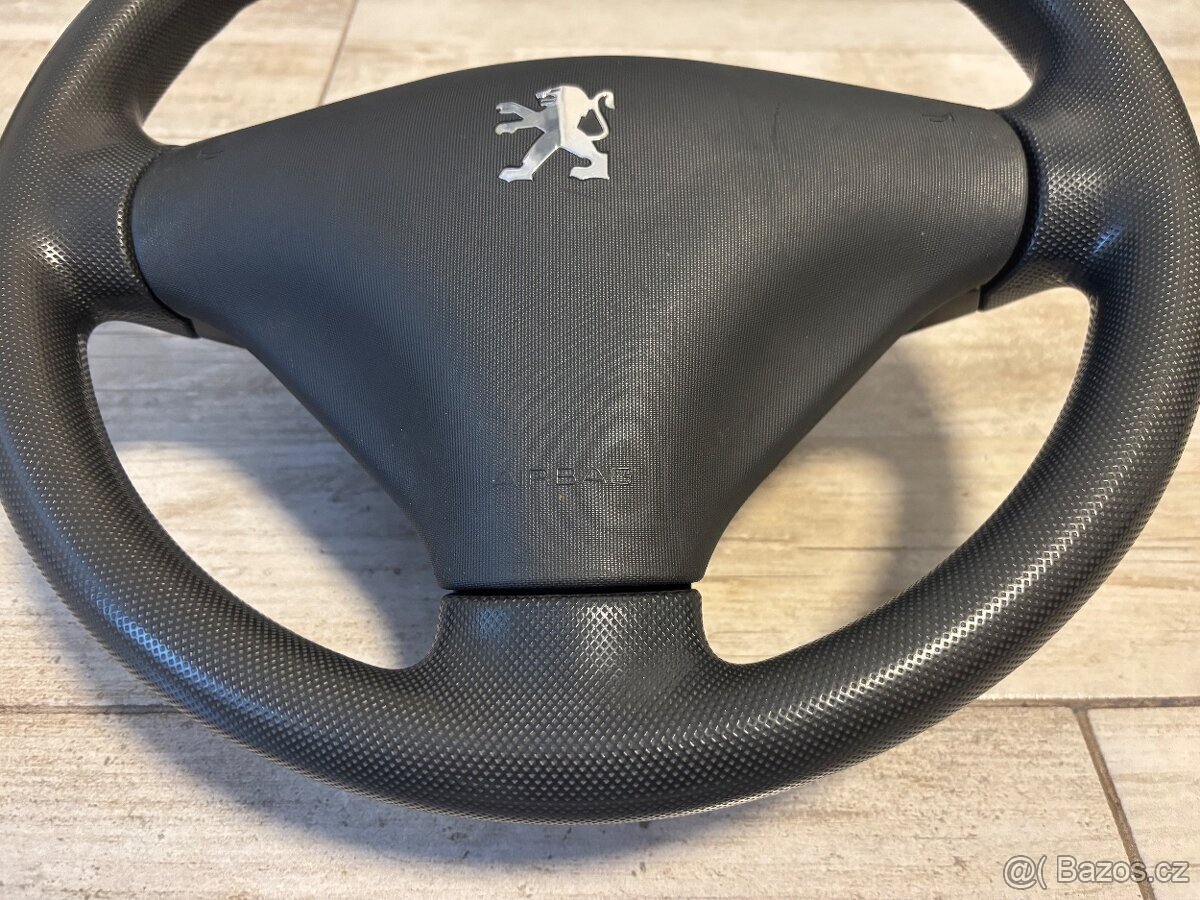 Volant Peugeot 107 - 2