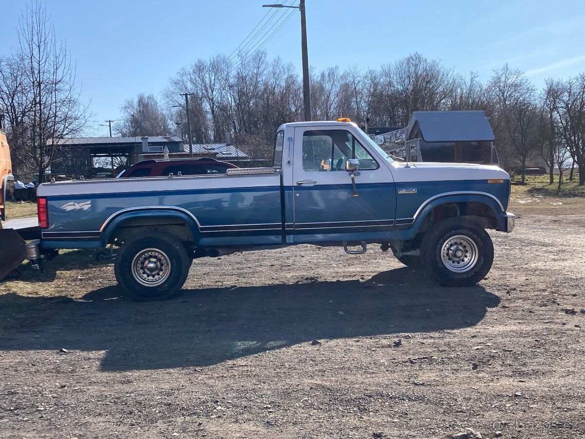 Ford F-150 4x4 5.0l 1986