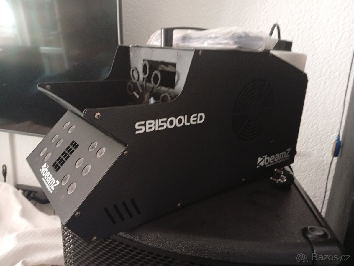 Výrobník mlhy a bublin beamZ SB 1500led - 2