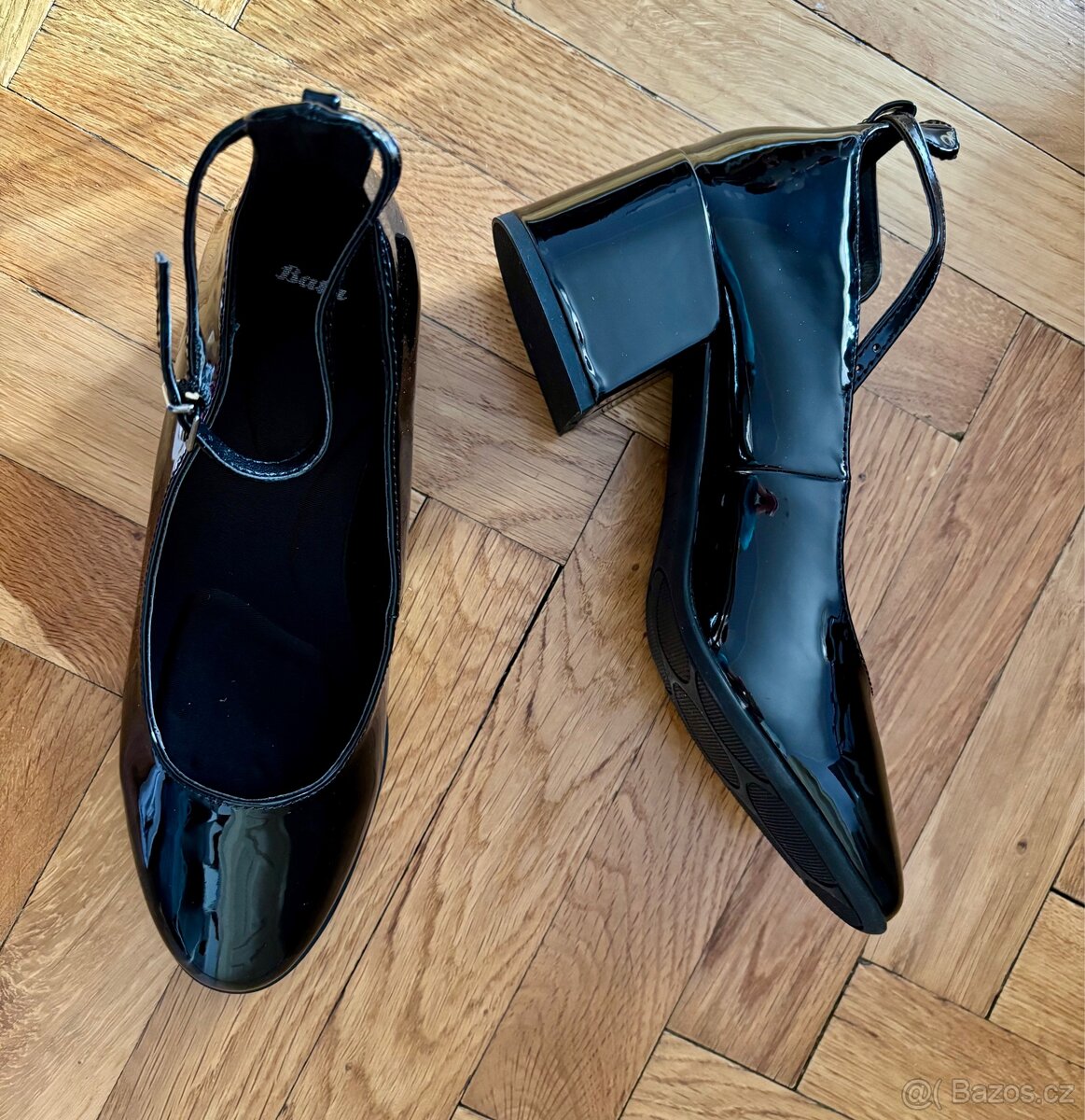 Lakované černé lodičky Baťa vel. 40 - 2