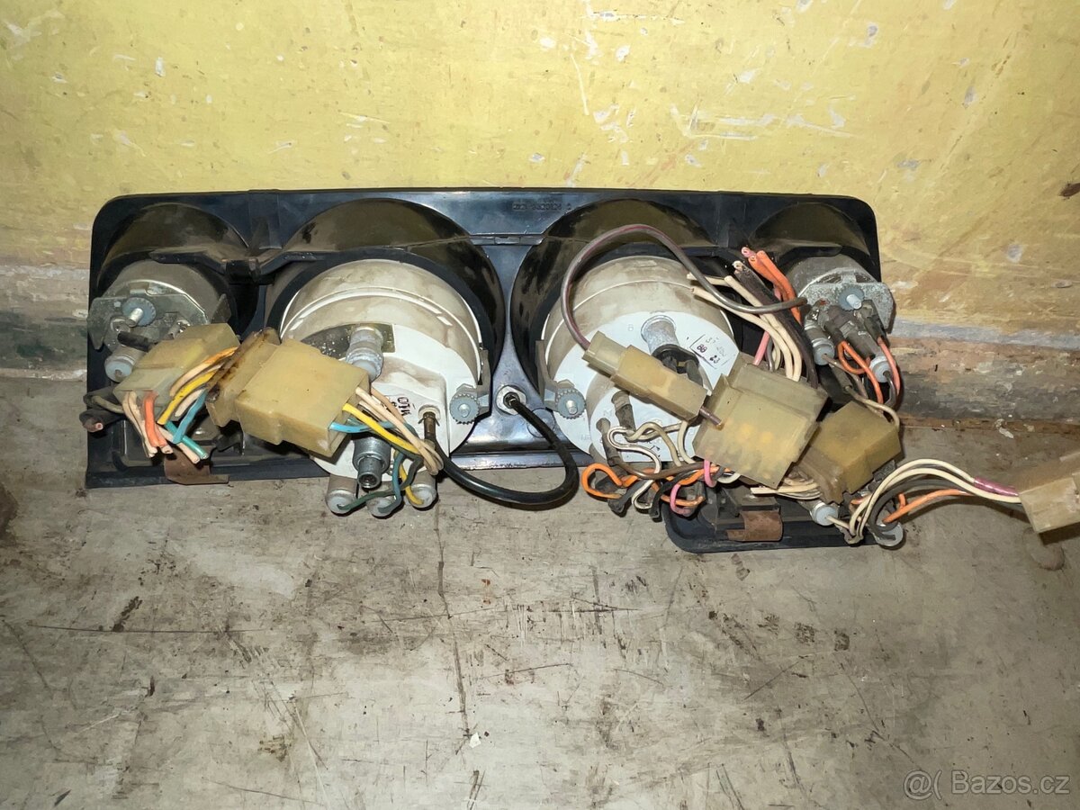 Přístrojová deska lada Niva - 2