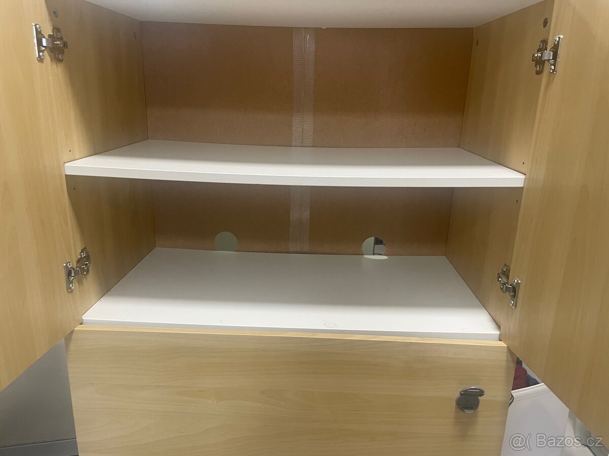 Dřevěná komoda IKEA - 2