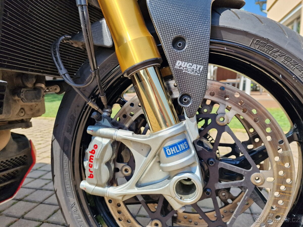 Ducati Monster 1200S - 2