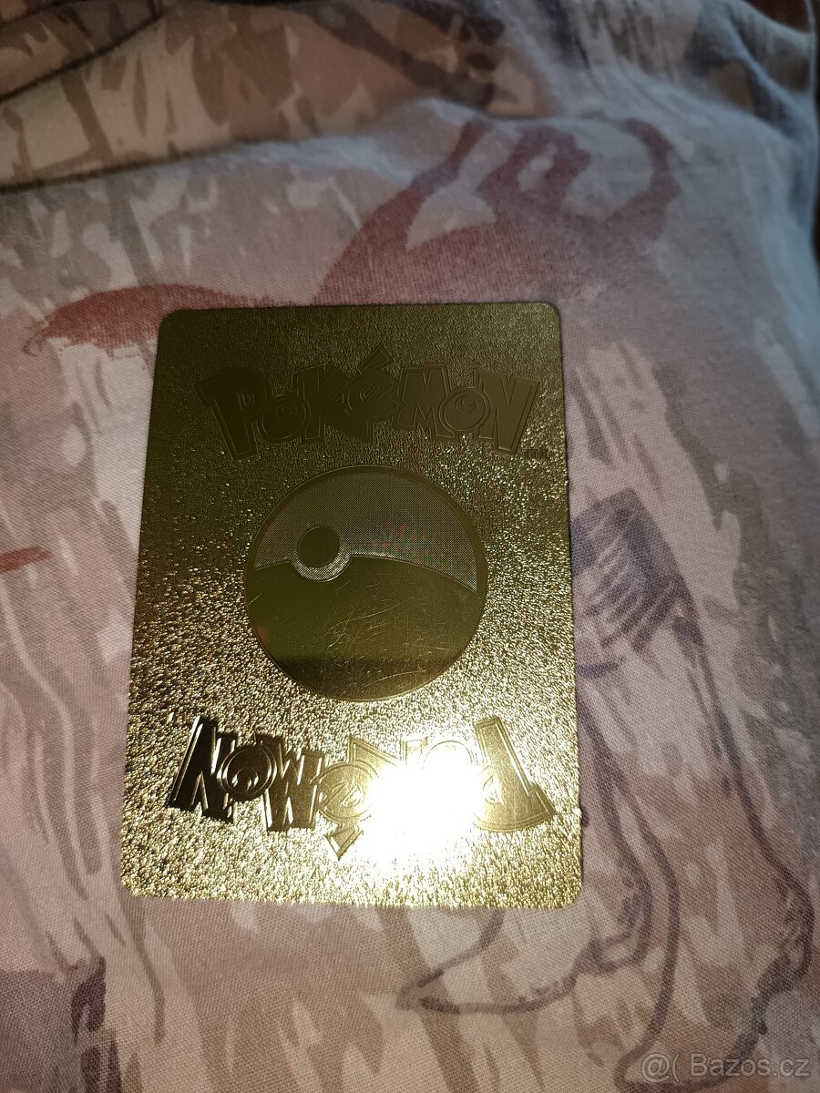 Prodám CharizardV - 2