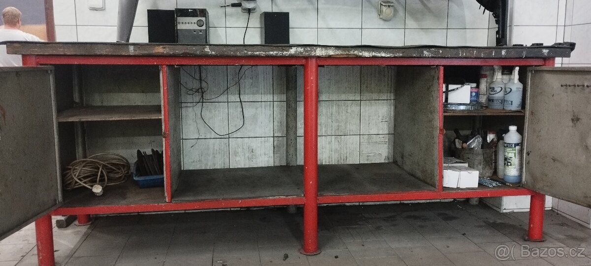 Prodám vybavení AUTOSERVISU - 2