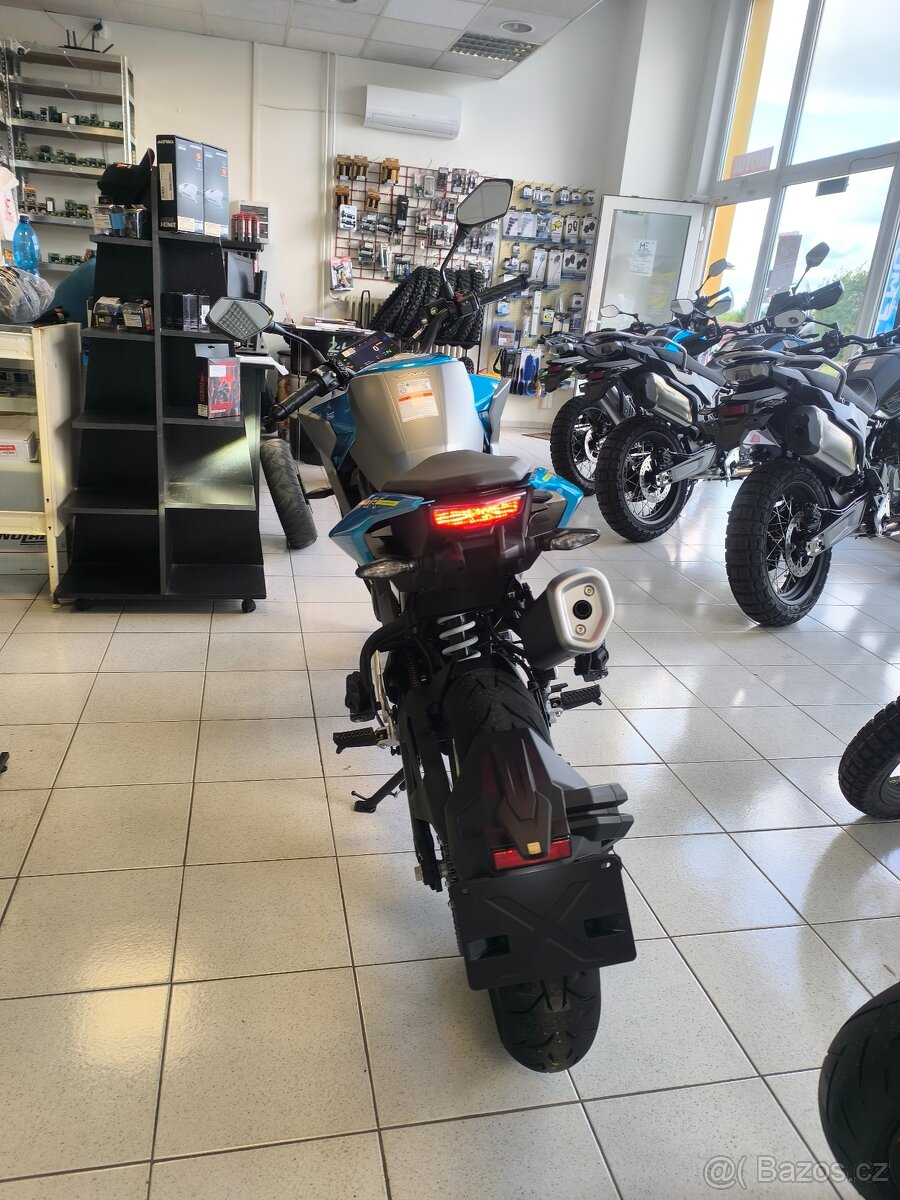 CFMOTO 125NK - 2