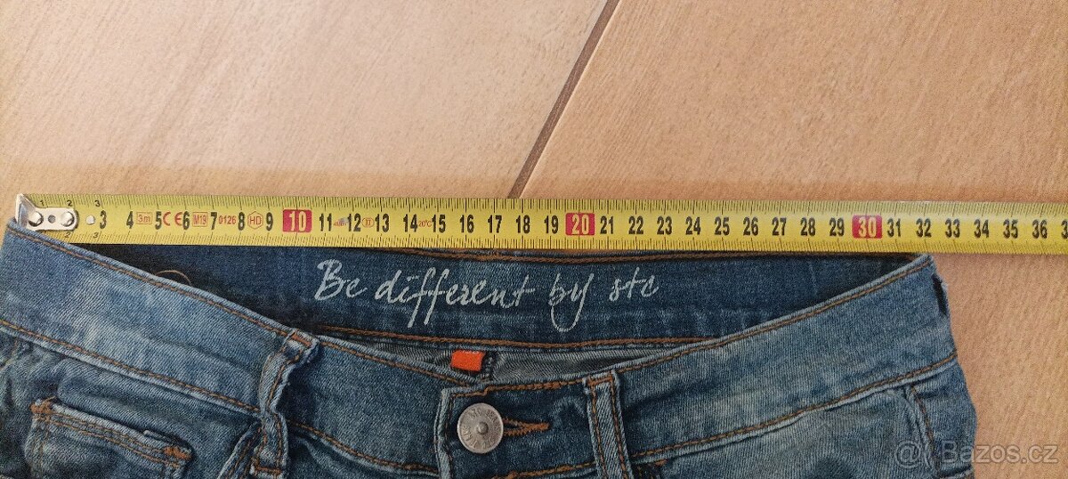 Dívčí kraťasy vel 158 - 2