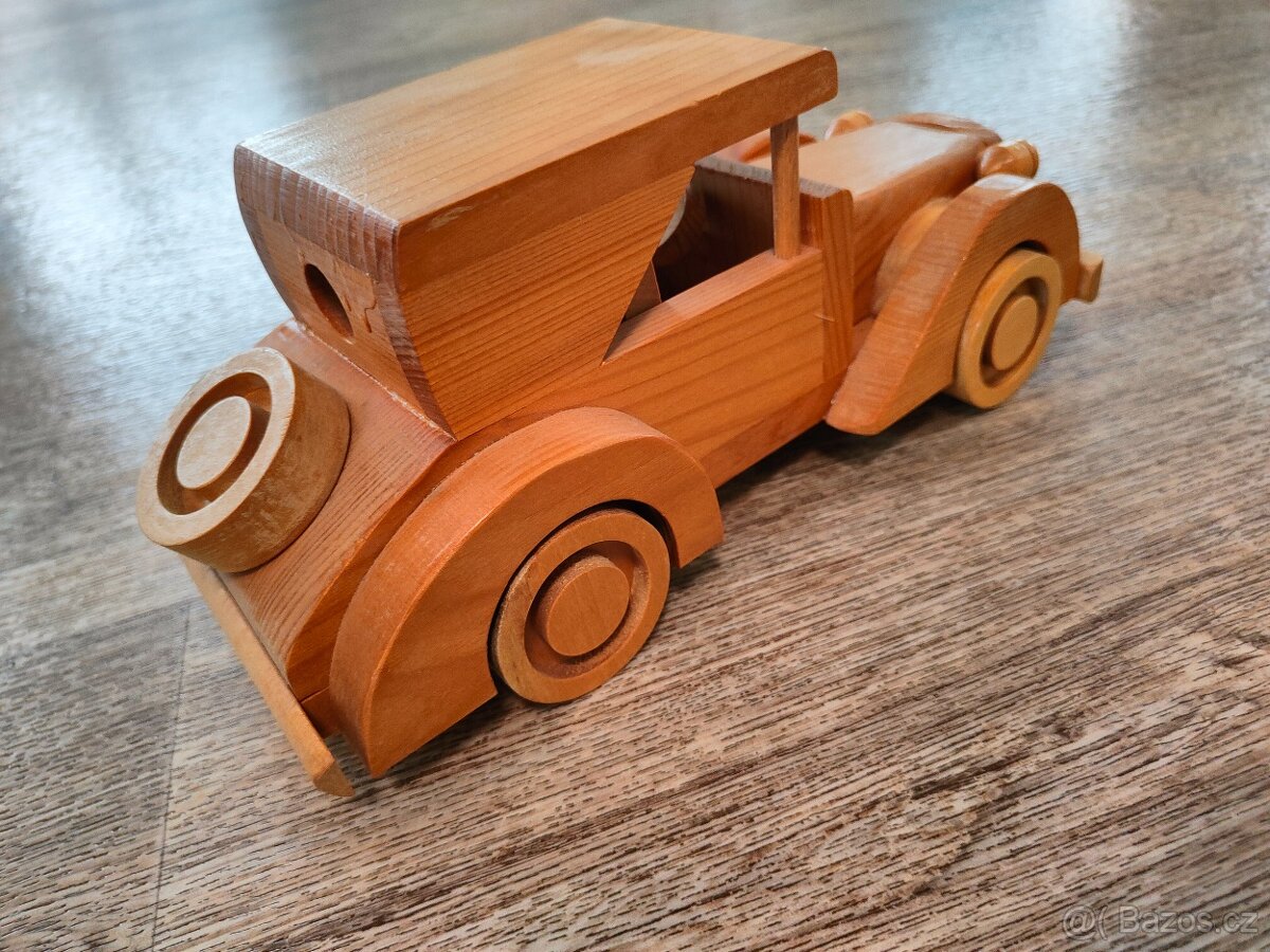 Auto dřevěné - 2