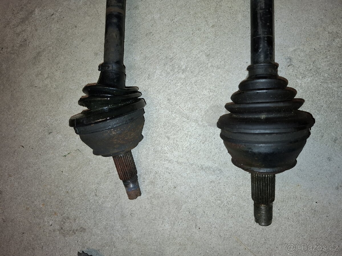 Poloosy alfa romeo 166 3.0 v6 - 2