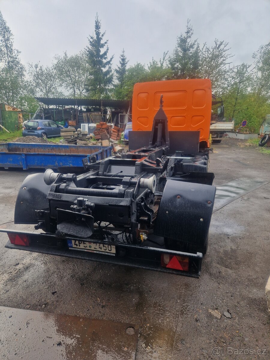 hákový nosič kontejnerů RENAULT MIDLUM - 2