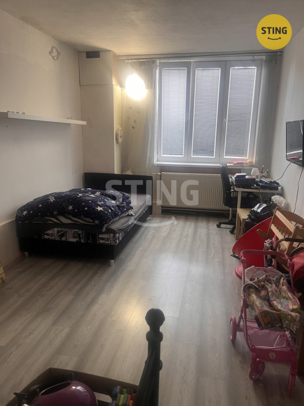 Prodej prostorného bytu 2+kk, 136270 – pohled 2