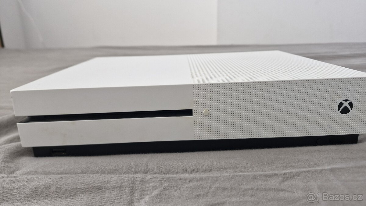 Xbox one s 500gb - 2