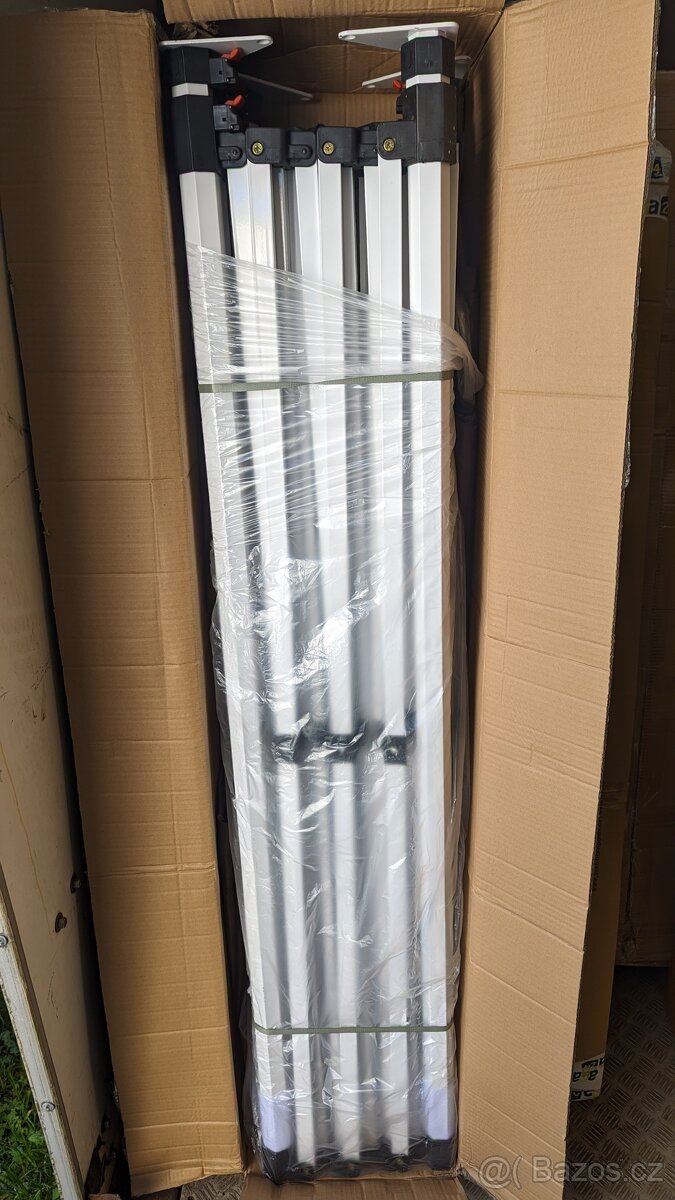 Rychlorozkáldací nůžkový zahradní párty stan 3x3m - 2