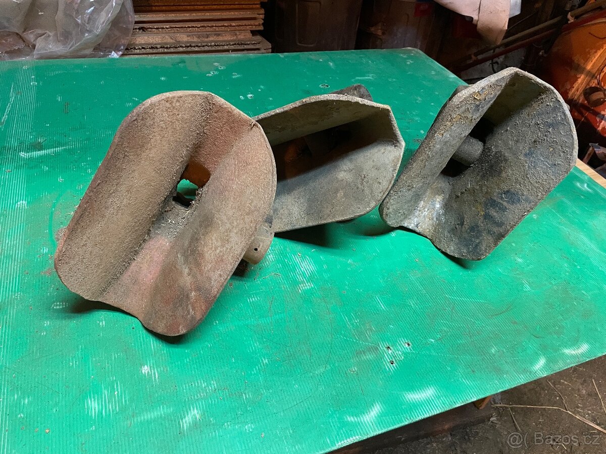 Automatický závěs a náhradní díly viz foto - 2