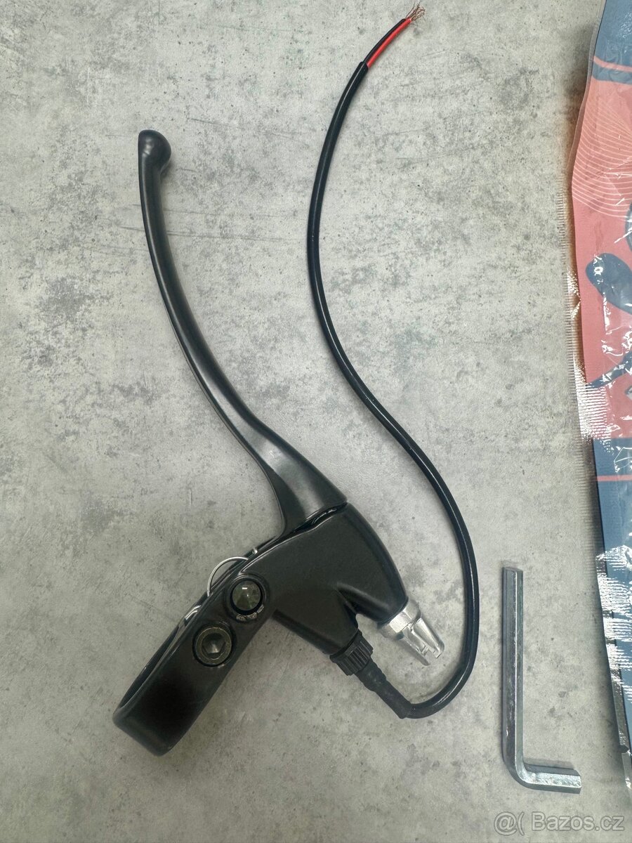 Sada brzdových páček na motorku/skutr/elektrokolo - 2