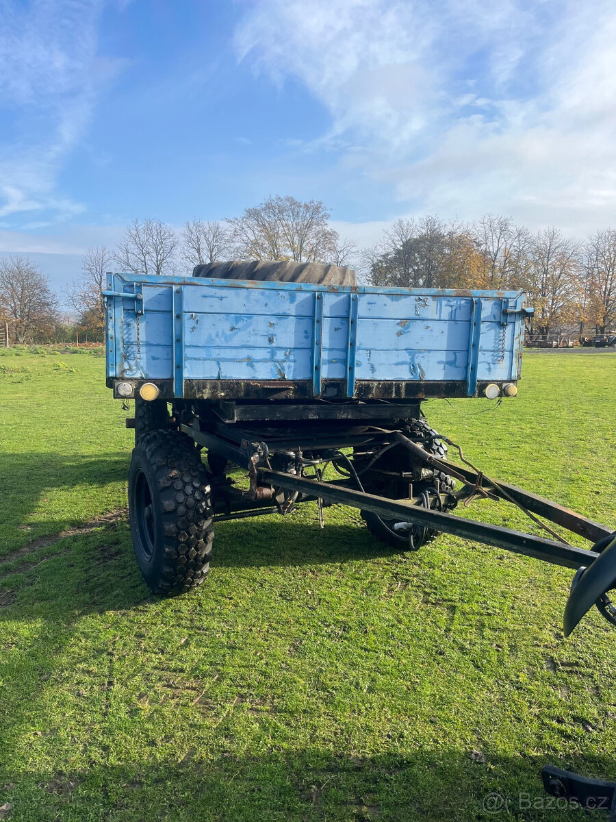 Sklápěcí vlek 8t s SPZ - 2