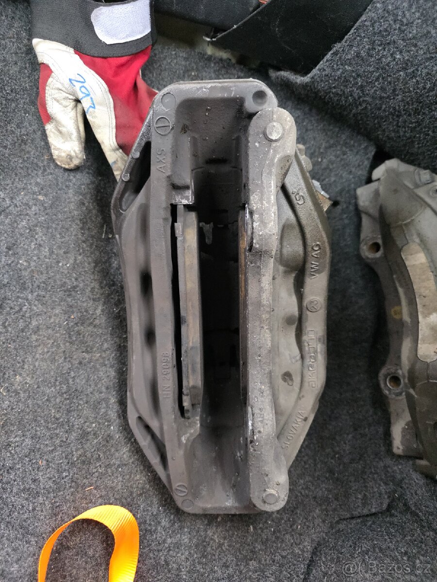 Brzdy brzdové třmeny brzdové kotouče Vw touareg CR7 MLB - 2