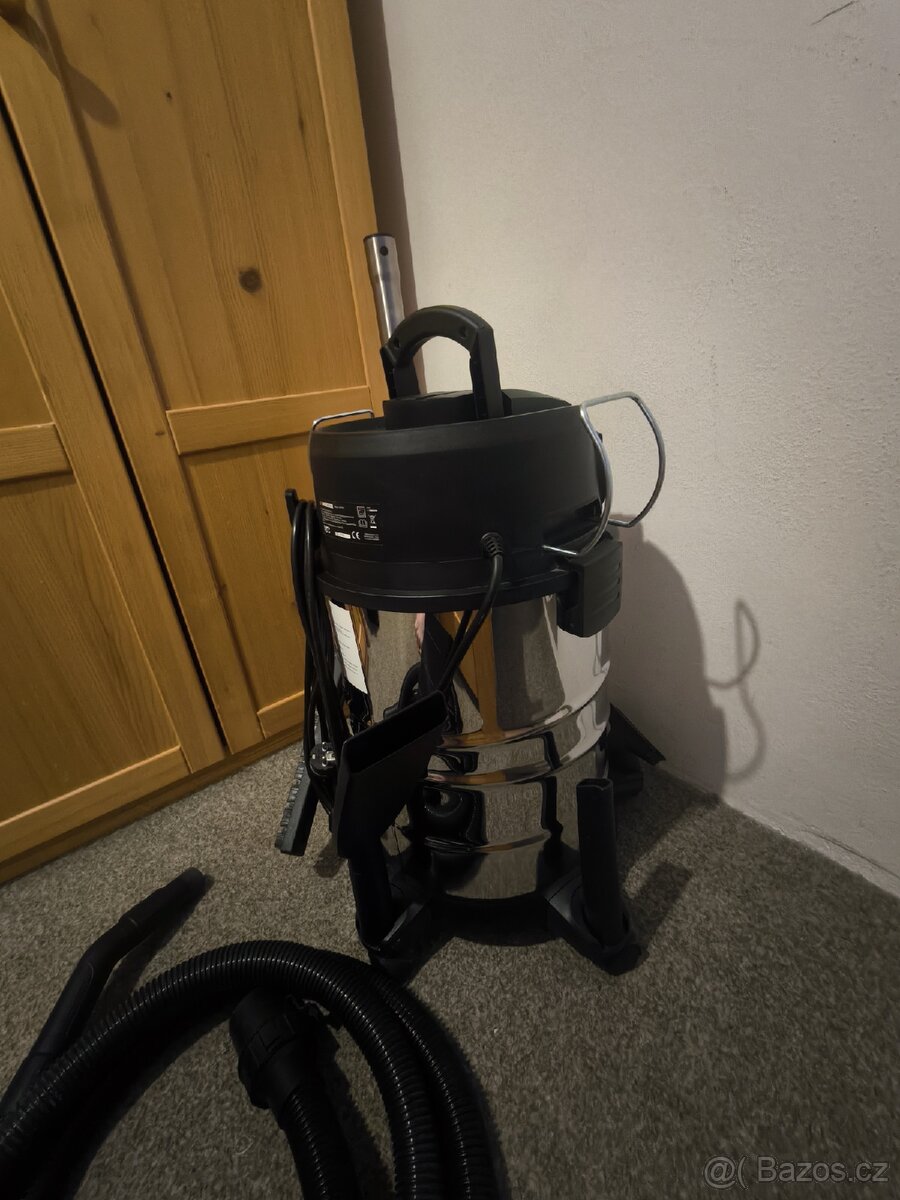 Vysavač na mokré a suché vysávání PWD 30 C1 - 2