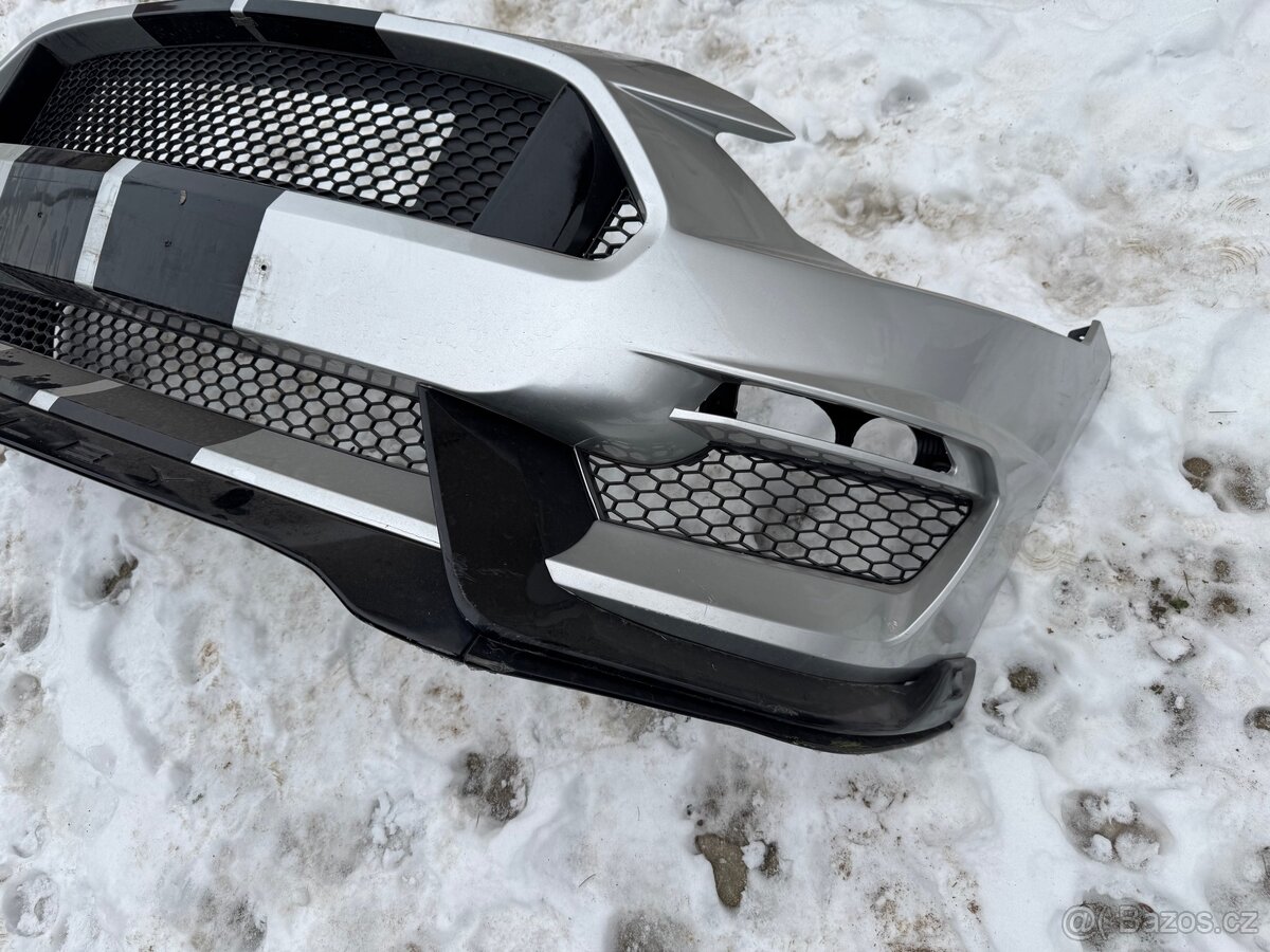 FORD MUSTANG PŘEDNÍ NÁRAZNÍK - 2