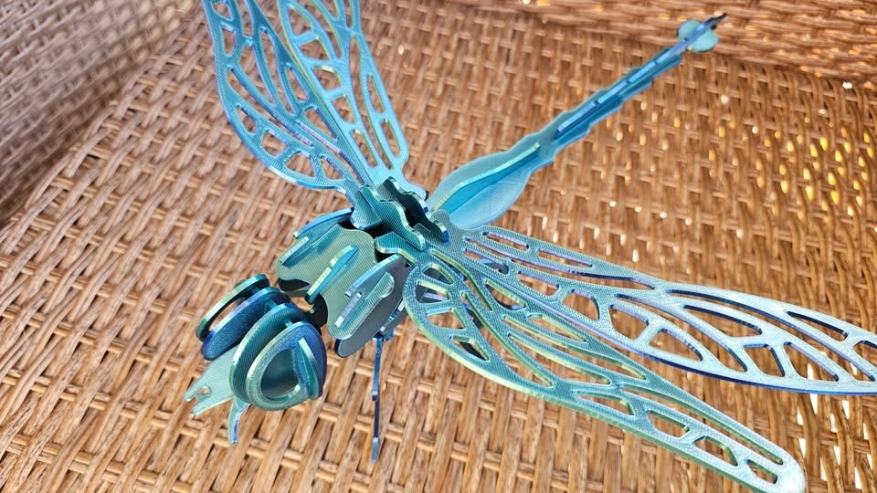 3D puzzle - vážka - 2