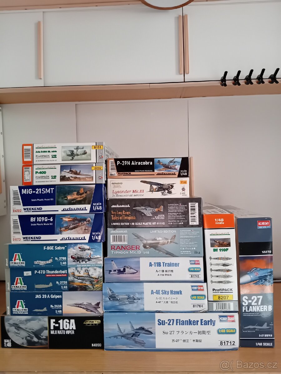 Prodám plastikové modely letadel 1:72 a 1:48. - 2