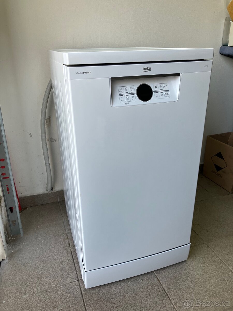 Prodám myčku BEKO BDFS 6020WQ - 2