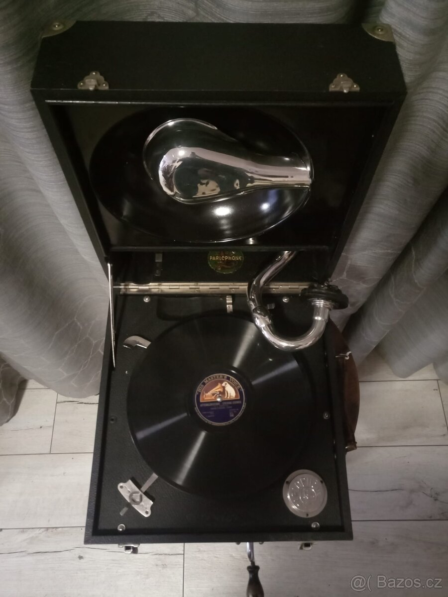 Kufříkový gramofon "Parlophone" - 2