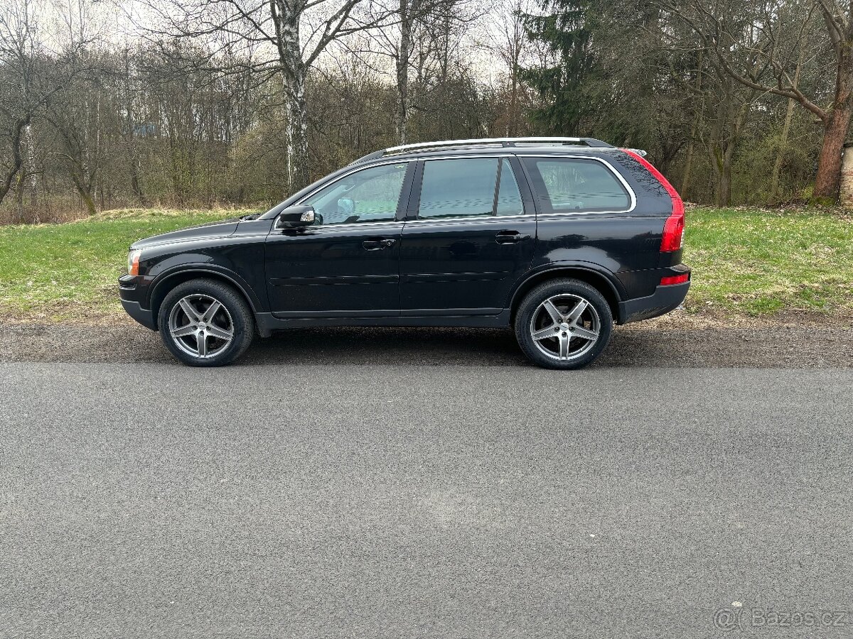 Volvo XC90 D5 136kw 2010 AWD SLEVA nova STK, výmena - 2