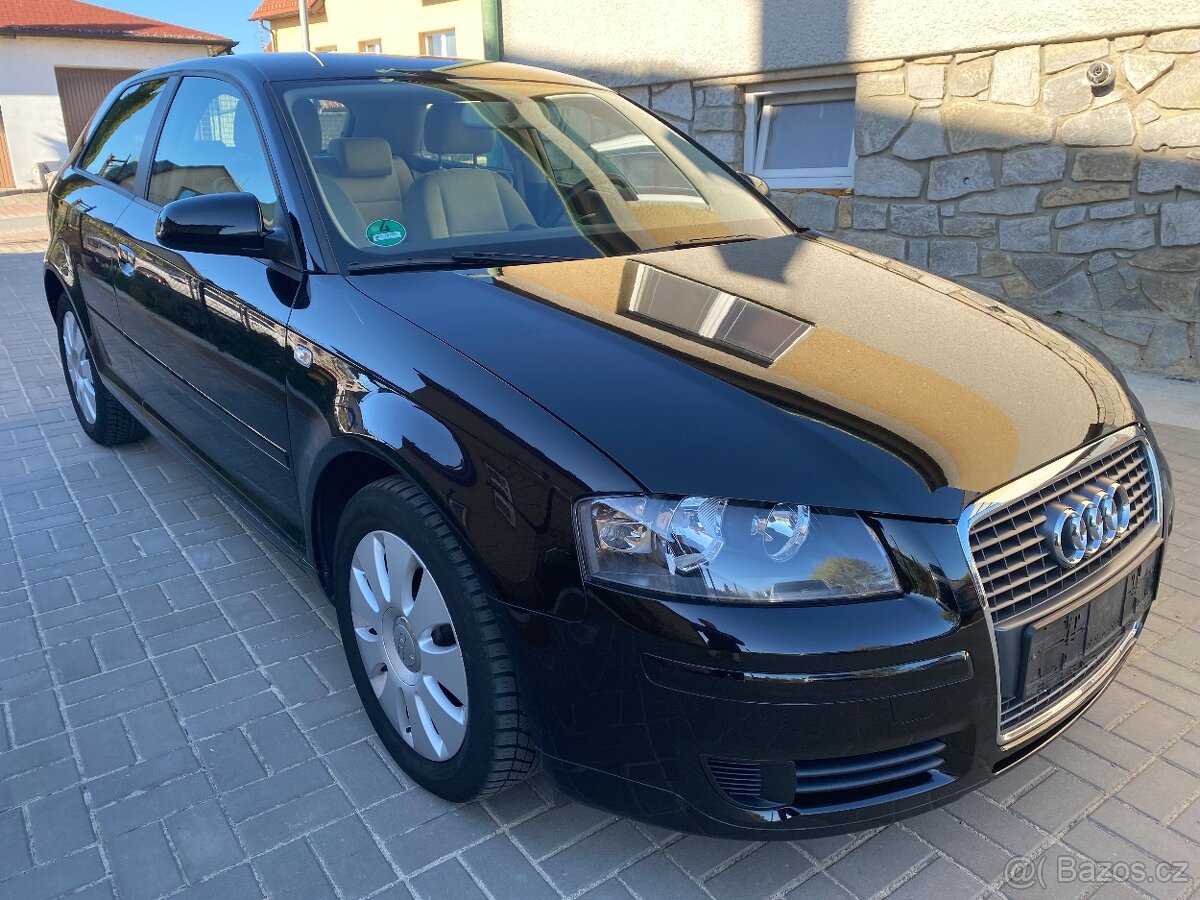 Audi A3 1.6I 75kW klimatronic - 2