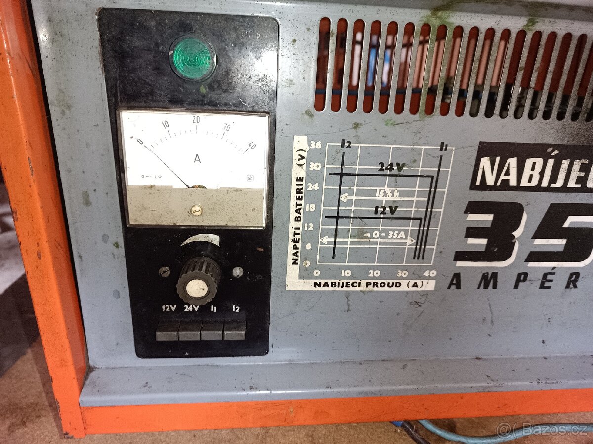 Nabíječ baterii NB 23 - 2