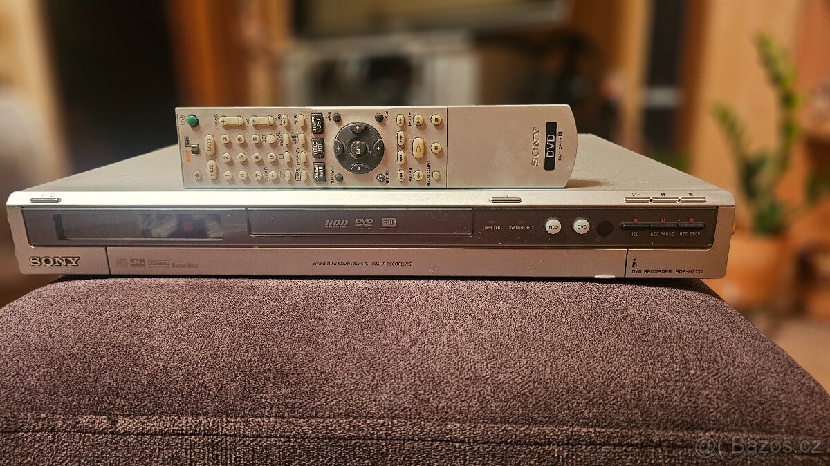 Sony DVD RECORDER RDR-HX710. - 2