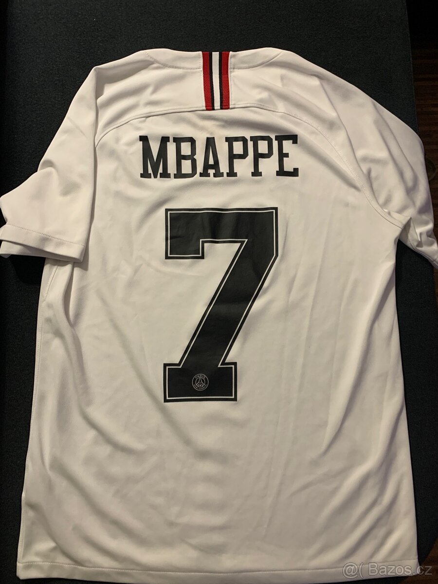 Dres PSG Mbappe - 2