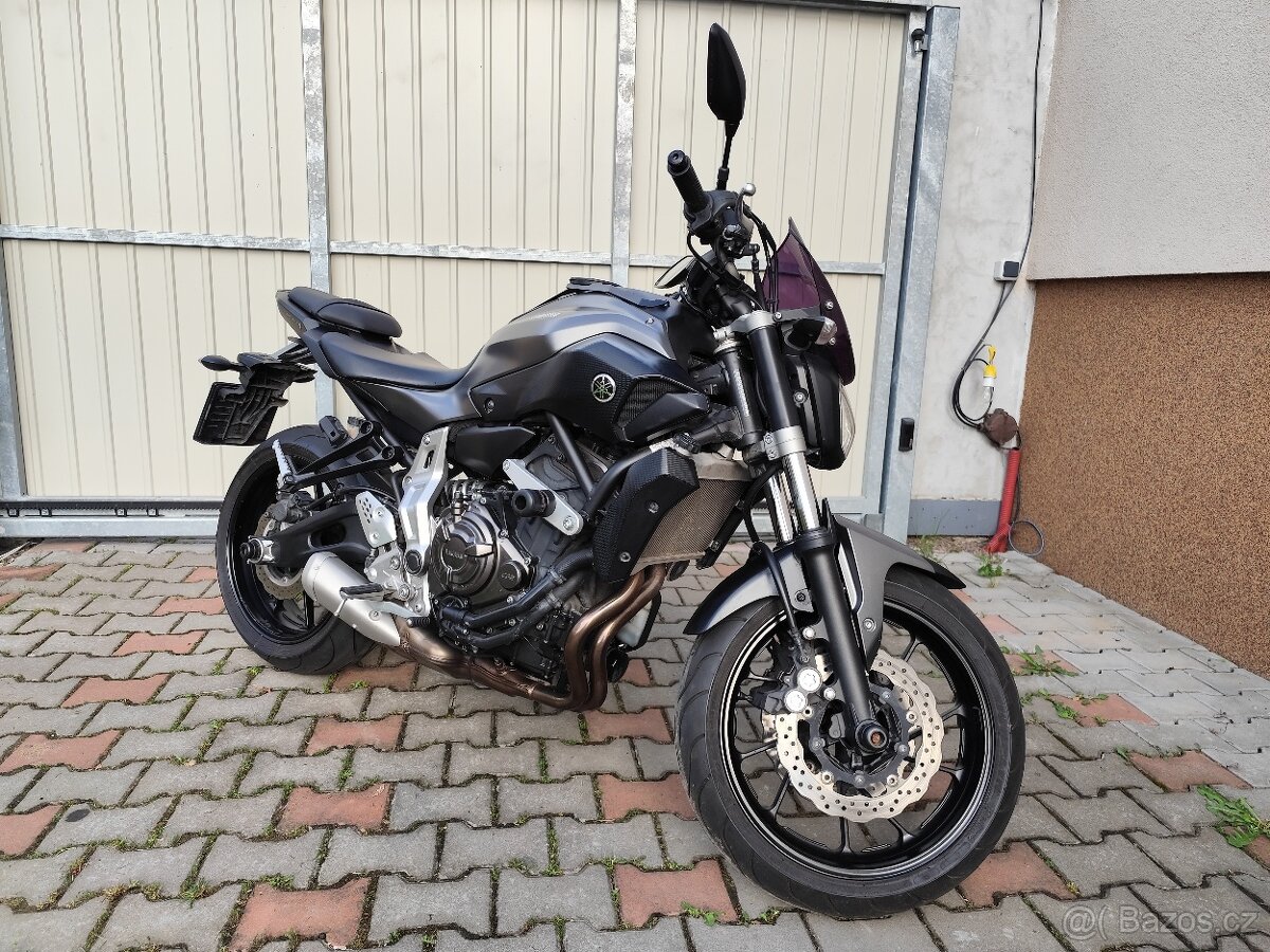 Yamaha MT 07 - 2