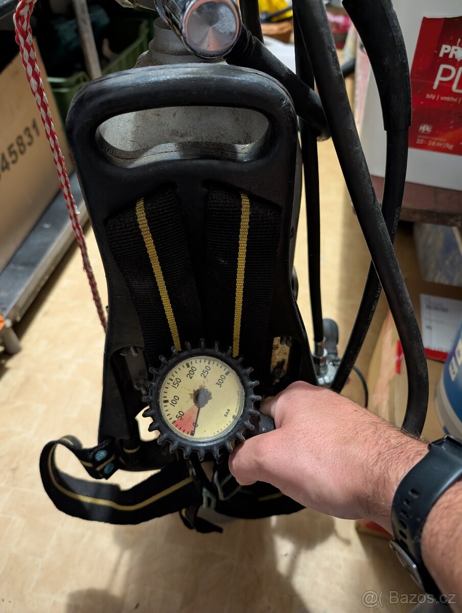 Barakuda ,potápěčska láhev, dekorace - 2