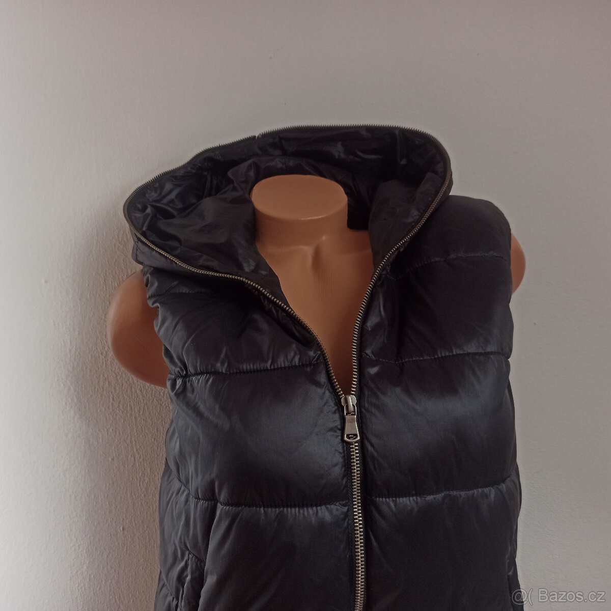 dámská zimní vesta 38 - 40 TOP STAV - 2